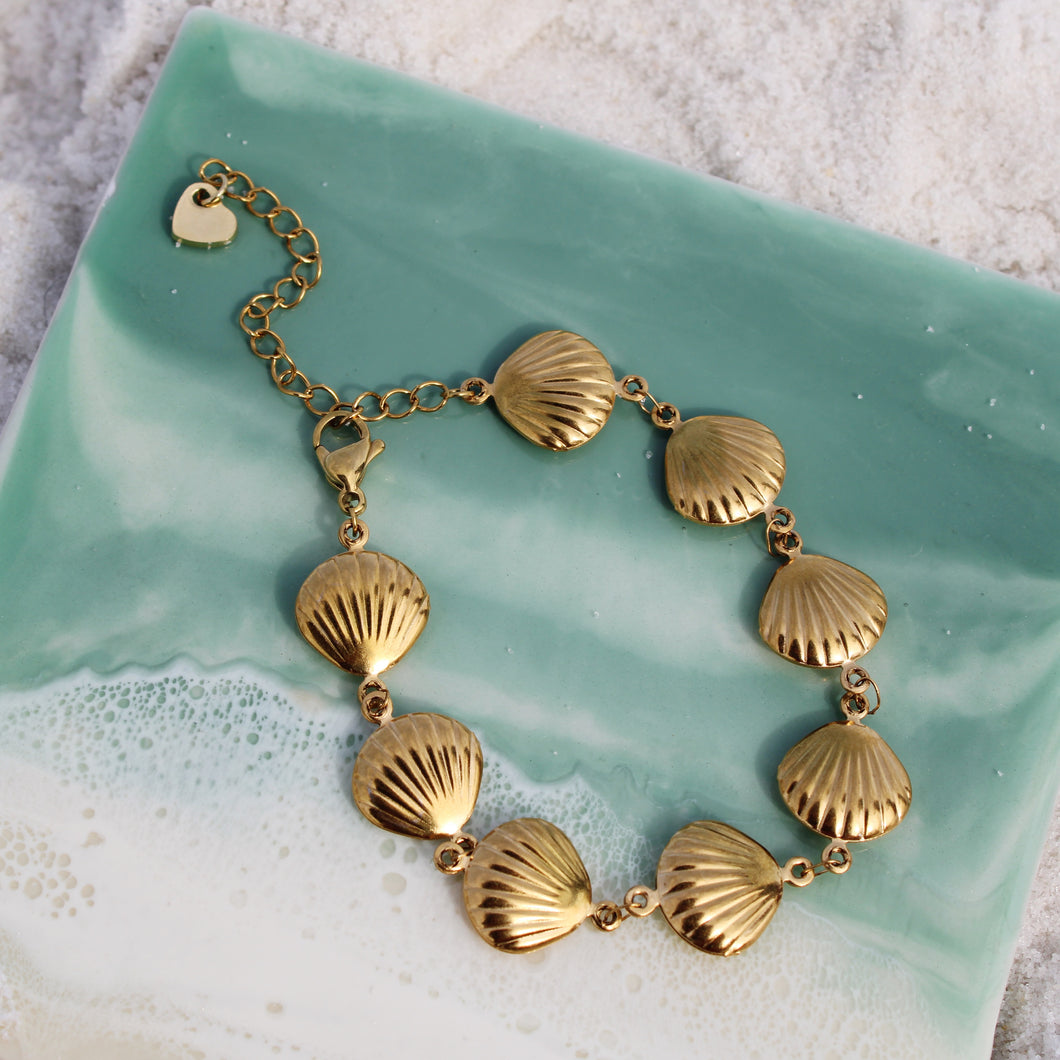 Golden Shells Bracelet